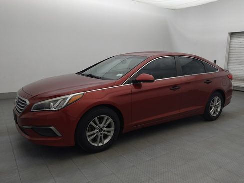 Used 2016 Hyundai Sonata SE image 2