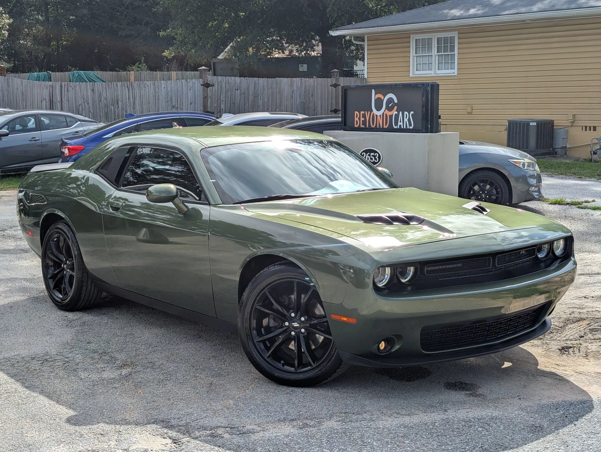 Used 2018 Dodge Challenger R/T Plus RWD image 1