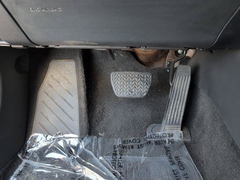 Used 2024 Toyota RAV4 XLE FWD image 28