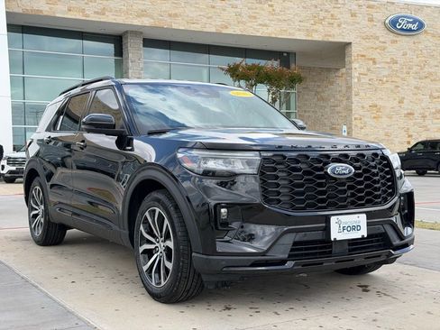 New 2026 Ford Explorer ST-Line w/ Premium Package RWD image 19