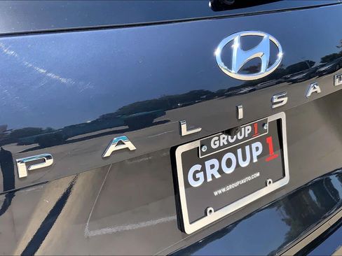 Used 2024 Hyundai Palisade SEL FWD image 32