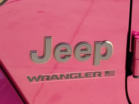 Used 2024 Jeep Wrangler Unlimited Rubicon 392 AWD/4WD image 17