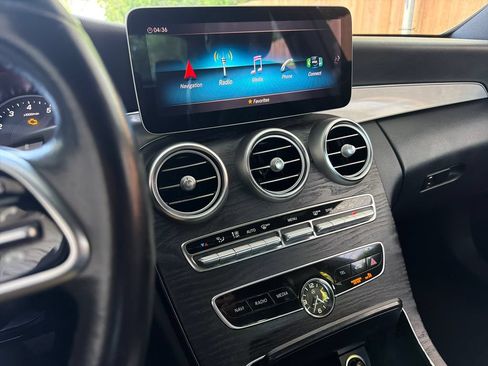 Used 2019 Mercedes-Benz C 300 Sedan image 24