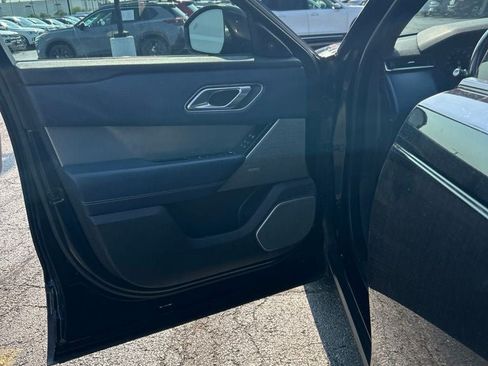 Used 2018 Land Rover Range Rover Velar R-Dynamic SE AWD/4WD image 15