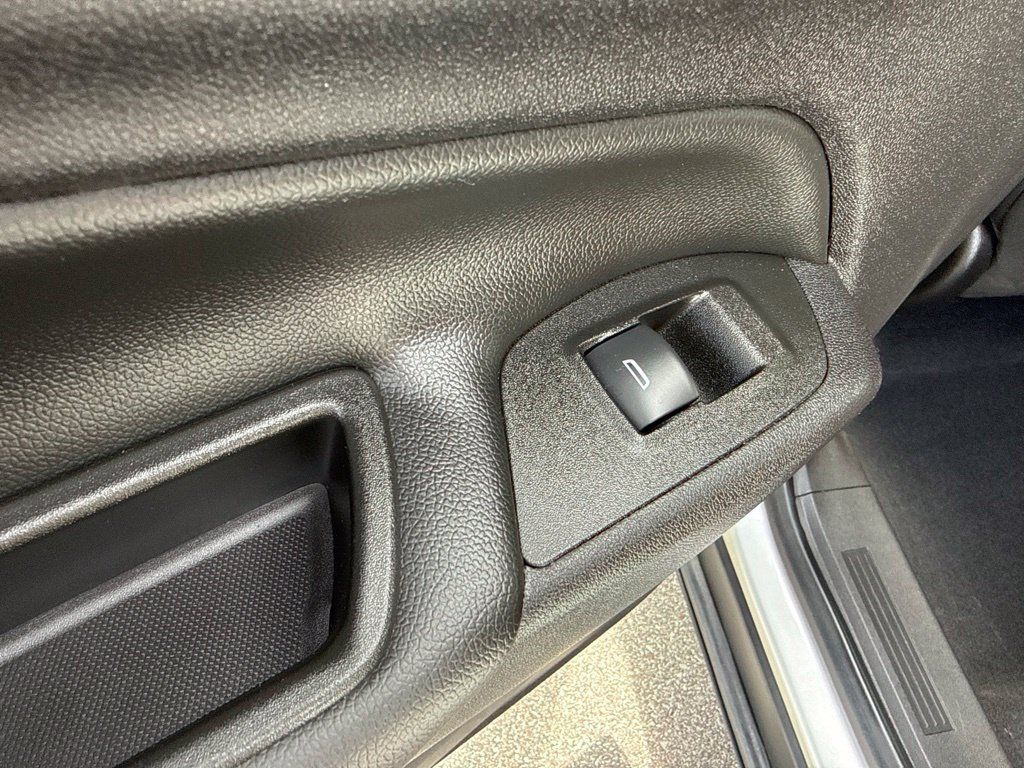 Certified 2021 Chevrolet Equinox LT FWD image 25