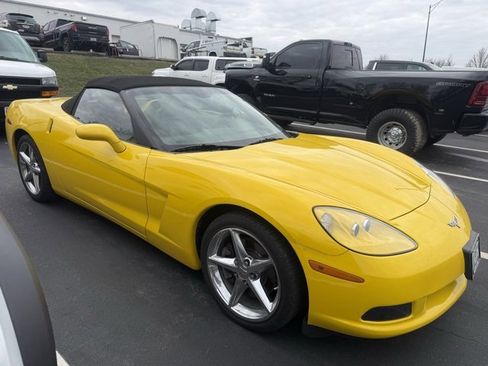 Used 2012 Chevrolet Corvette Convertible w/ 3LT Preferred Equipment Group image 3