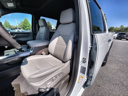 Certified 2024 Chevrolet Silverado 2500 LTZ w/ LTZ Convenience Package image 20