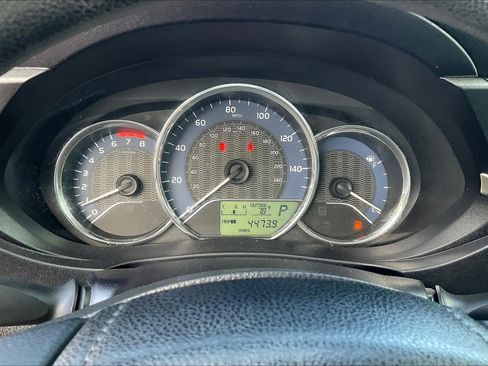 Used 2015 Toyota Corolla LE FWD image 25