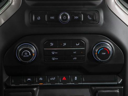 Used 2024 Chevrolet Silverado 1500 Custom AWD/4WD image 19