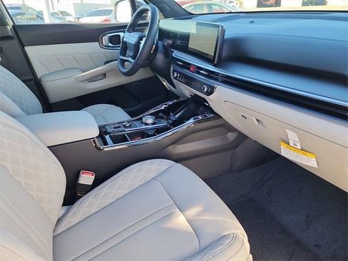 New 2026 Kia Sorento SX Prestige image 18