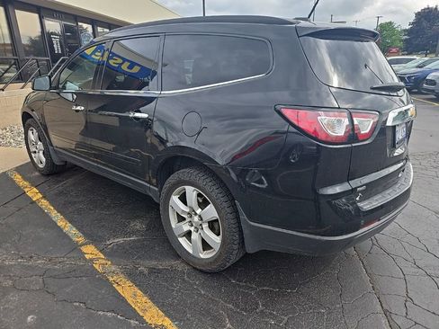 Used 2016 Chevrolet Traverse LT w/ Style and Technology Package AWD/4WD image 3