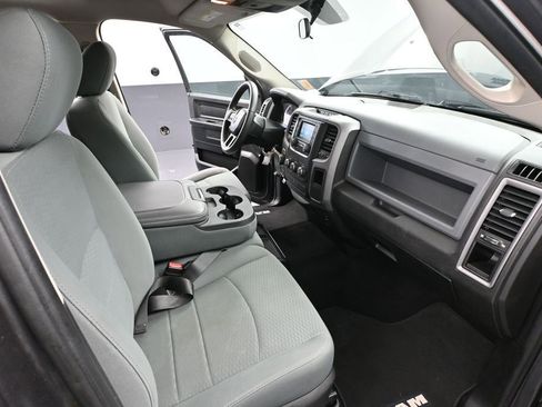 Used 2019 RAM 1500 ST w/ SXT Plus Group AWD/4WD image 44