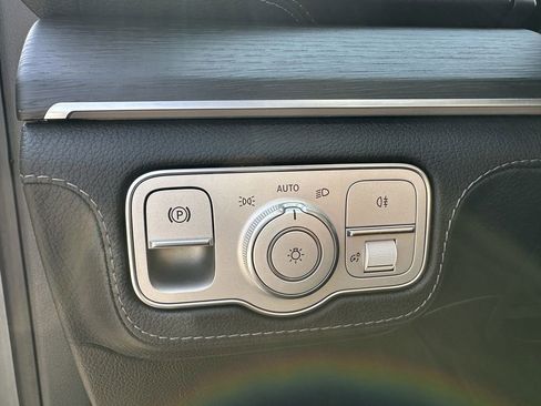 Certified 2024 Mercedes-Benz GLS 580 4MATIC image 36