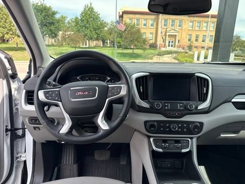 Used 2023 GMC Terrain SLT w/ Tech Package AWD/4WD image 14