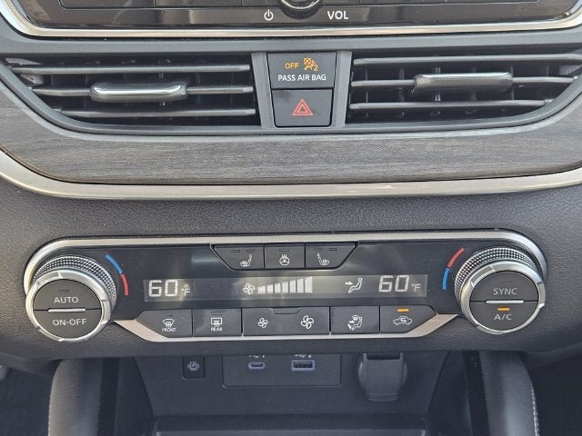Used 2024 Nissan Altima 2.5 SL FWD image 23