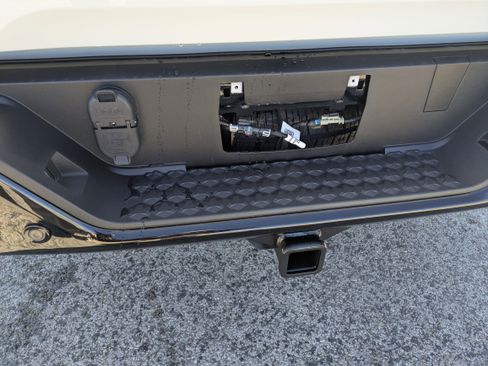 New 2026 Chevrolet Colorado Z71 image 8