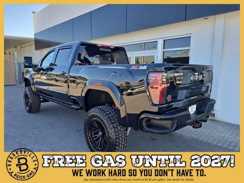 New 2026 GMC Sierra 2500 AT4 w/ Technology Package AWD/4WD image 5