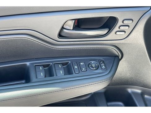 Certified 2026 Honda Odyssey EX-L image 12