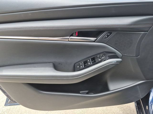 Used 2025 MAZDA MAZDA3 s FWD image 11