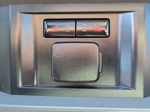 Used 2025 Ford F150 Lightning Lariat AWD/4WD image 16