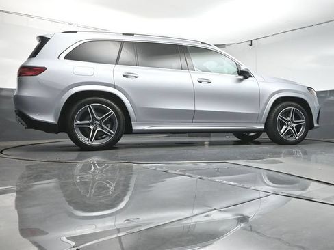 Certified 2025 Mercedes-Benz GLS 450 4MATIC w/ AMG Line Exterior image 40