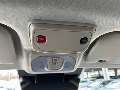 Used 2025 RAM ProMaster 2500 w/ Convenience Group image 31