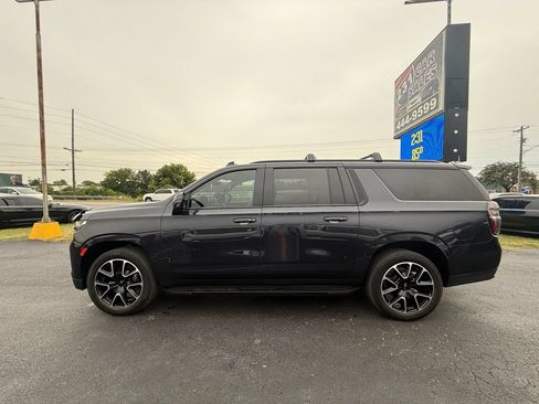 Used 2023 Chevrolet Suburban RST w/ Sport Performance Package AWD/4WD image 7