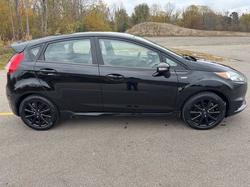 Used 2019 Ford Fiesta ST-Line w/ ST Line Cold Weather Package image 4