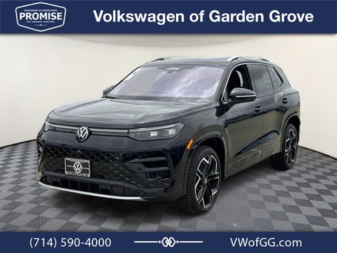 New 2026 Volkswagen Tiguan SEL R-Line AWD/4WD image 4