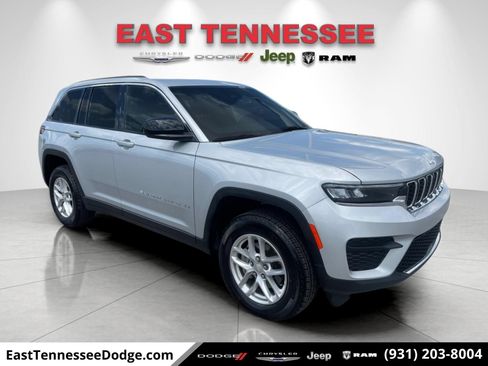 Used 2025 Jeep Grand Cherokee Laredo X w/ Luxury Tech Group I AWD/4WD image 1