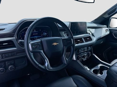 Used 2024 Chevrolet Suburban LT AWD/4WD image 9