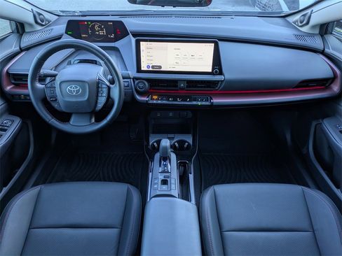 Used 2024 Toyota Prius Prime SE image 21