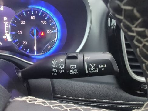 Used 2022 Chrysler Pacifica Touring-L w/ S Appearance Package image 37