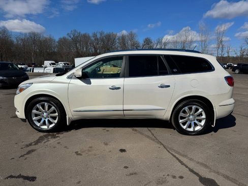 Used 2014 Buick Enclave Premium image 2