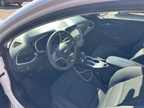 Used 2022 Chevrolet Malibu LT image 7