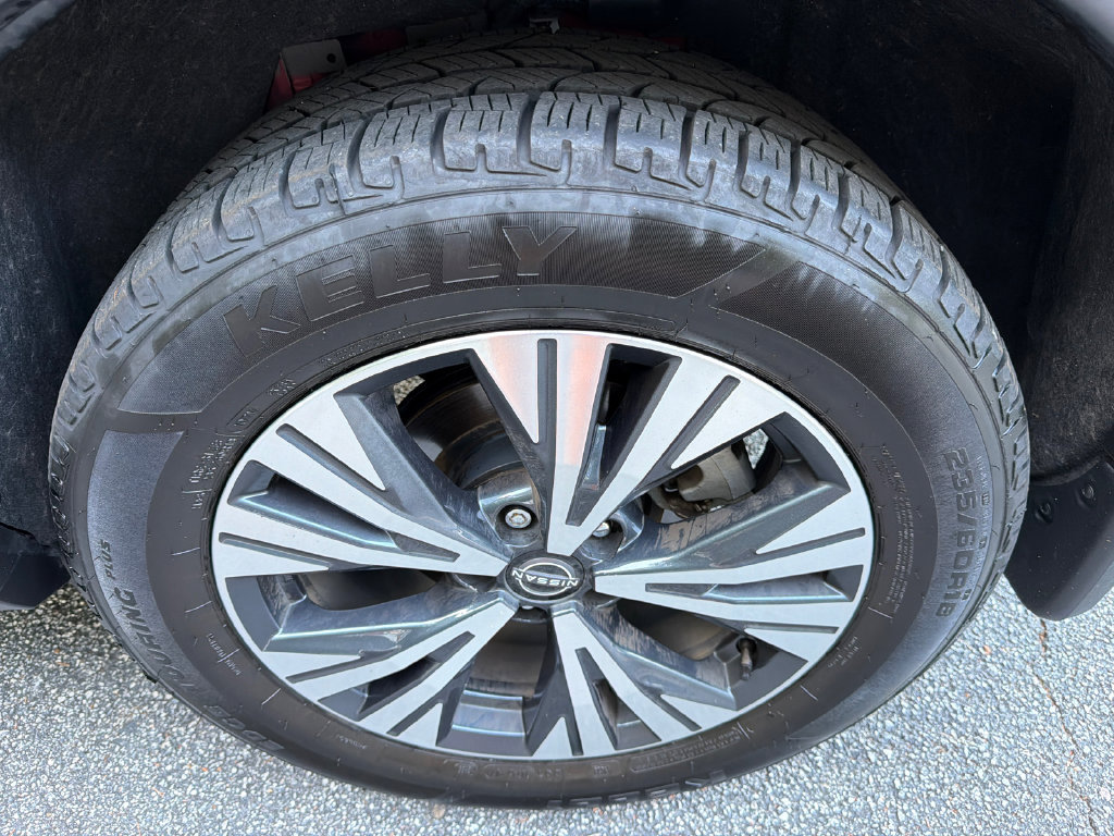 Used 2023 Nissan Rogue SV w/ SV Premium Package FWD image 20