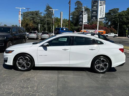 Used 2024 Chevrolet Malibu LT FWD image 3