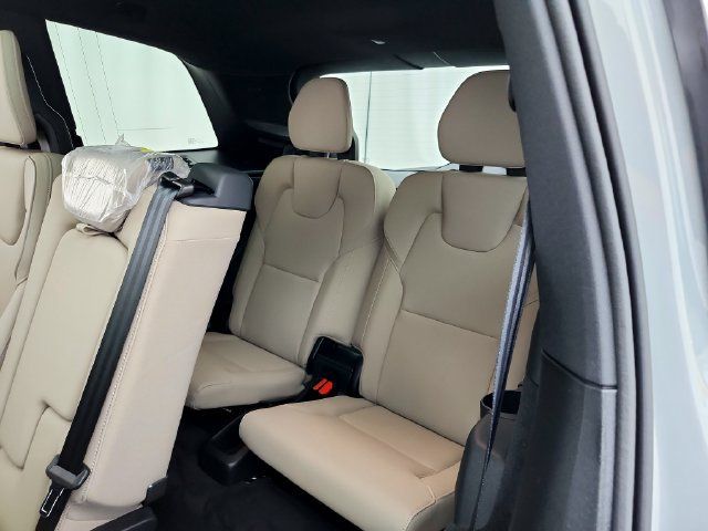 New 2026 Volvo XC90 T8 Plus AWD/4WD image 29