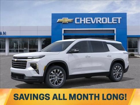 New 2026 Chevrolet Traverse LT w/ Sun and Wheel Package AWD/4WD image 2