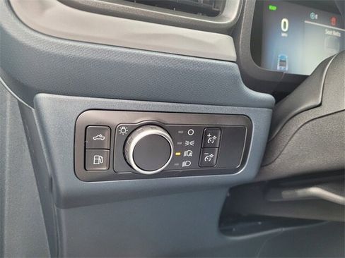 New 2025 Ford Maverick XL image 23