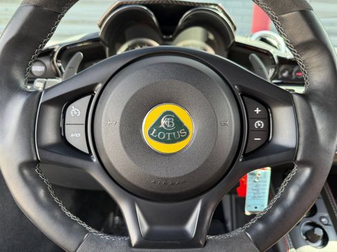 Used 2020 Lotus Evora image 28