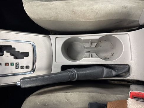 Used 2013 Toyota Corolla LE image 41