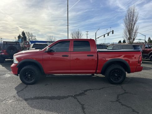 Used 2015 RAM 1500 Express image 2