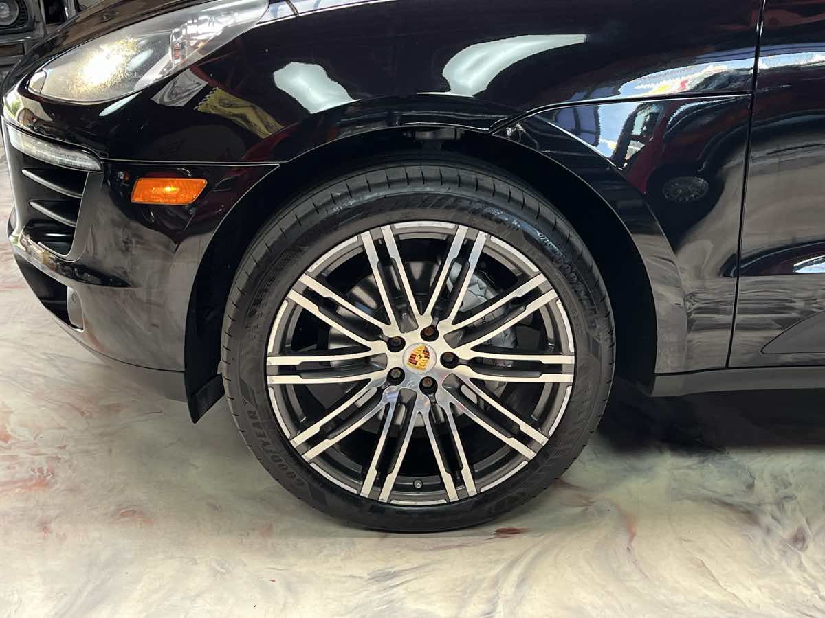 Used 2017 Porsche Macan S AWD/4WD image 30