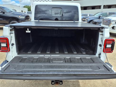 Used 2021 Jeep Gladiator Overland AWD/4WD image 22