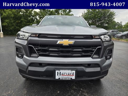 Used 2023 Chevrolet Colorado LT w/ LT Convenience Package II AWD/4WD image 39