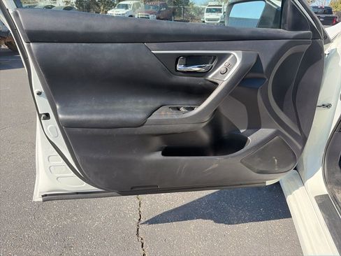 Used 2018 Nissan Altima 2.5 S w/ S Convenience Package image 13