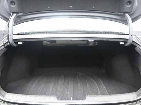 Used 2024 Hyundai Elantra Limited FWD image 27