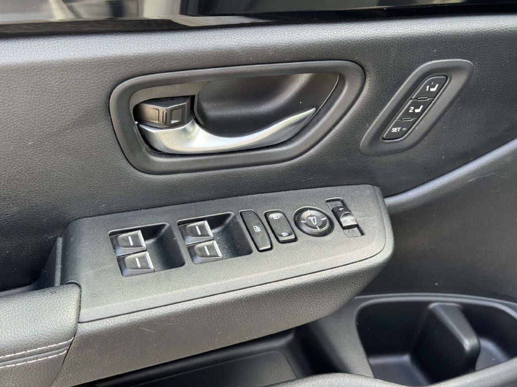 Used 2024 Honda Pilot Touring image 19
