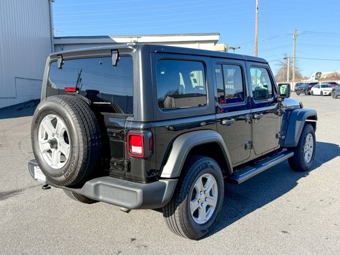 Used 2021 Jeep Wrangler Unlimited Sport image 7